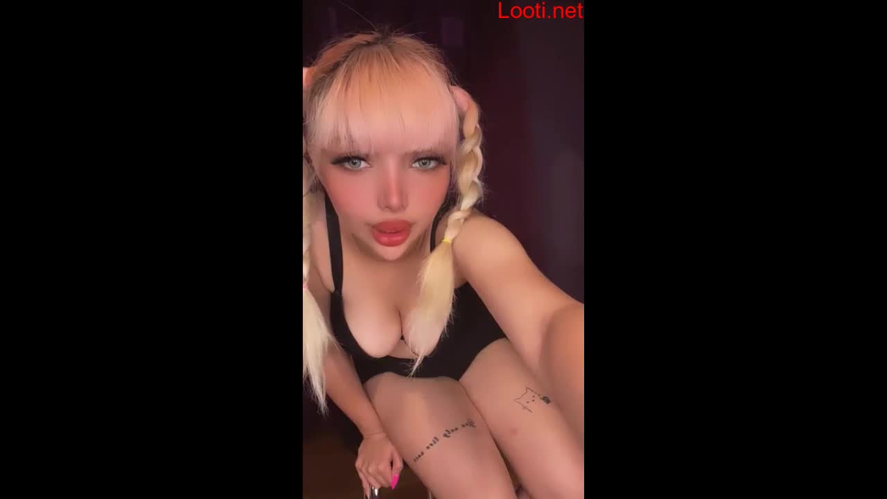 لایو دختر خشگل و ناز ایرانی.mp4 - تماشای آنلاین در بکن تو
