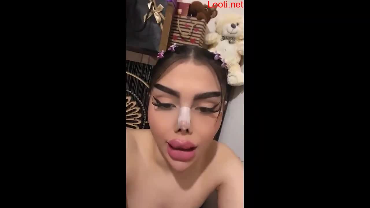 لایو دختر ناز و سکسی ایرانی.mp4 - تماشای آنلاین در بکن تو