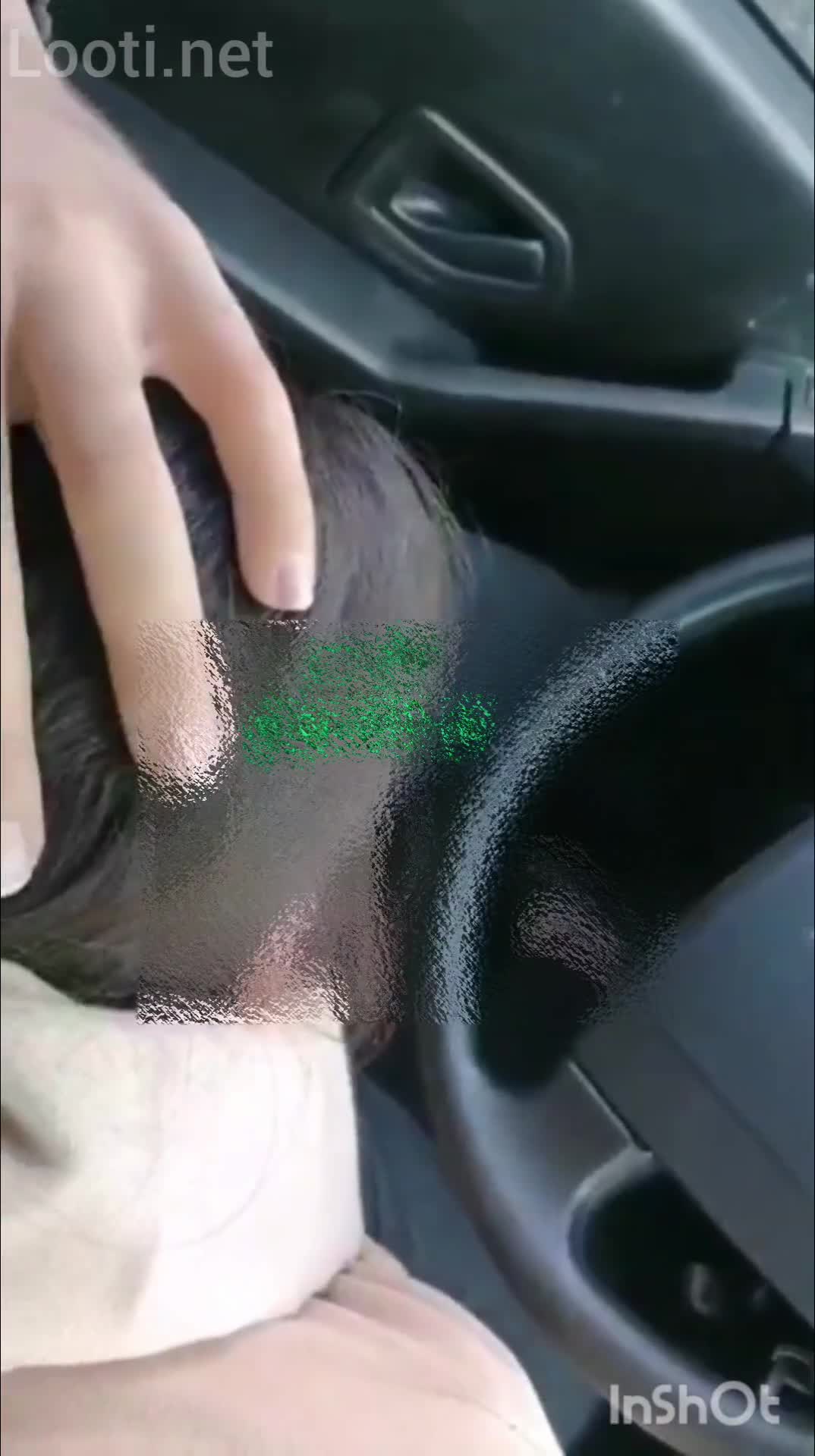 دختره برای دوس پسرش ساک میزنه تو ماشین.mp4 - تماشای آنلاین در بکن تو