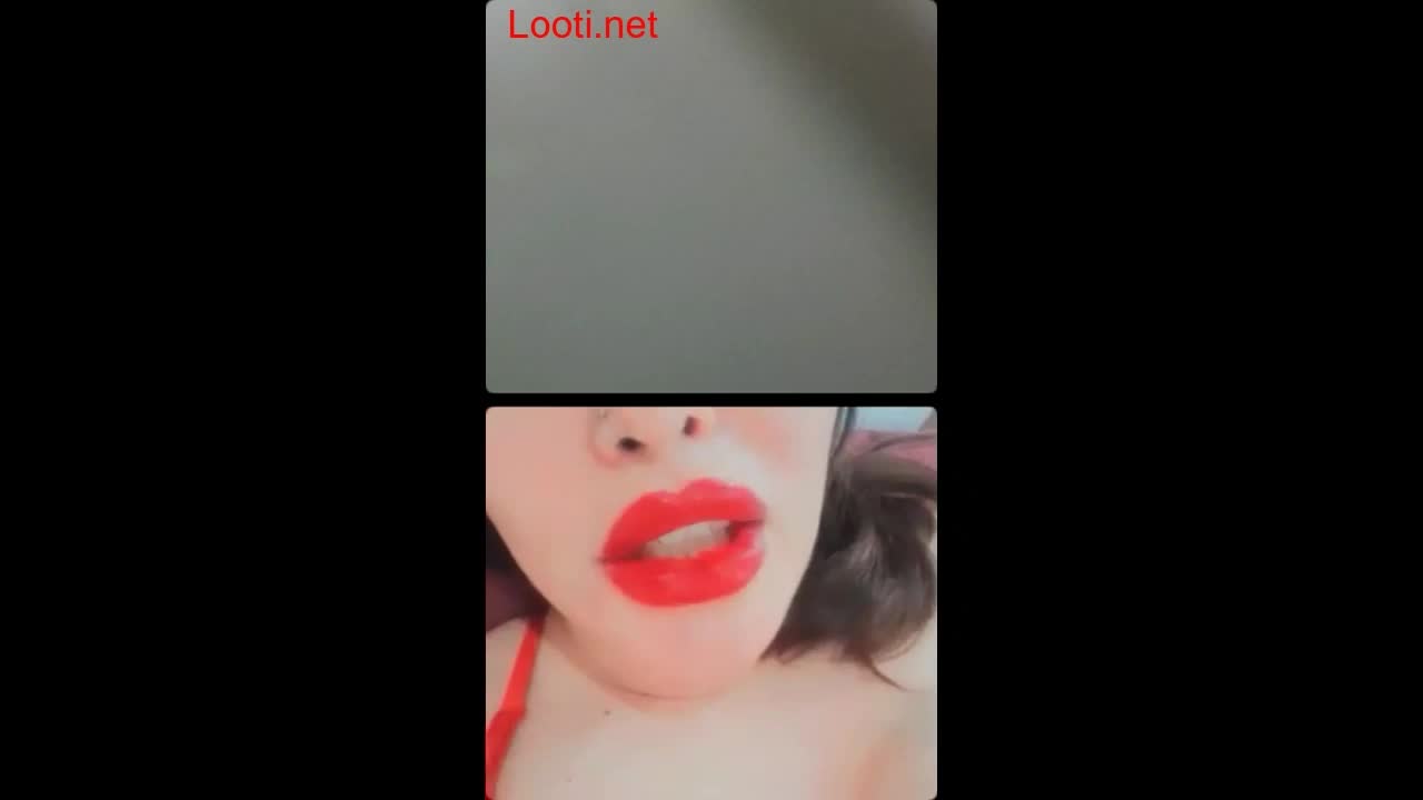 لایو دختره کوص خیسشو تو لایو نشون میده.mp4 - تماشای آنلاین در بکن تو
