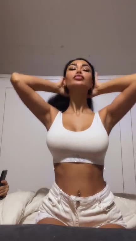 لایو سکسی شراره قسمت ۲۴.mp4 - تماشای آنلاین در بکن تو
