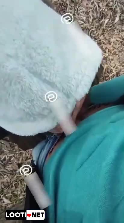 ساک زدن دختر ۱۹ ساله تو صحرا برای دوست پسرش.mp4 - تماشای آنلاین در بکن تو